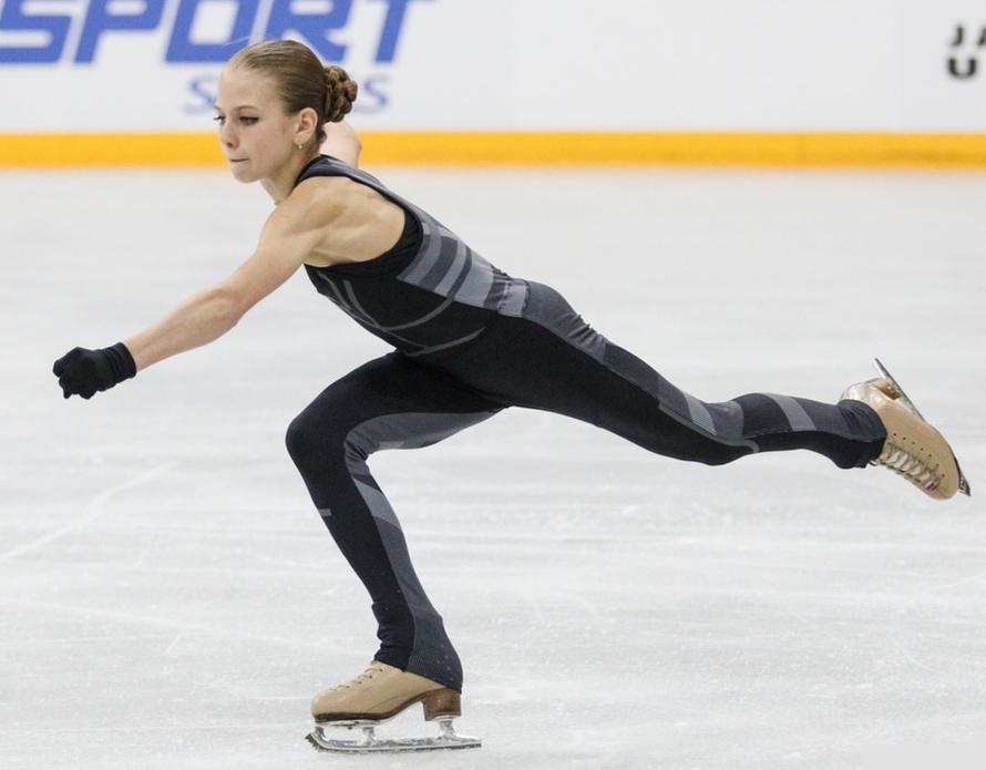 Александра Трусова — девочка, победившая гравитацию и проигравшая скольжение