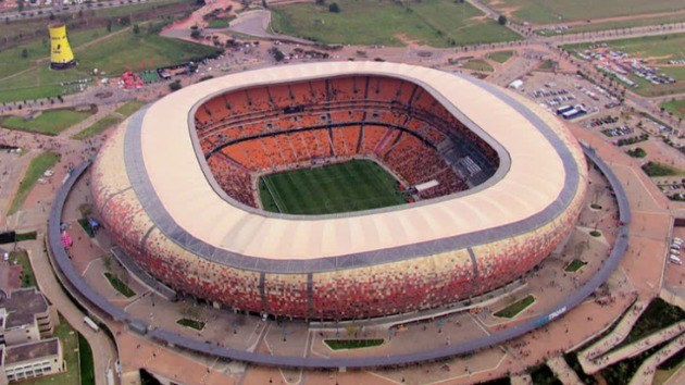 10 крупнейших футбольных стадионов мира